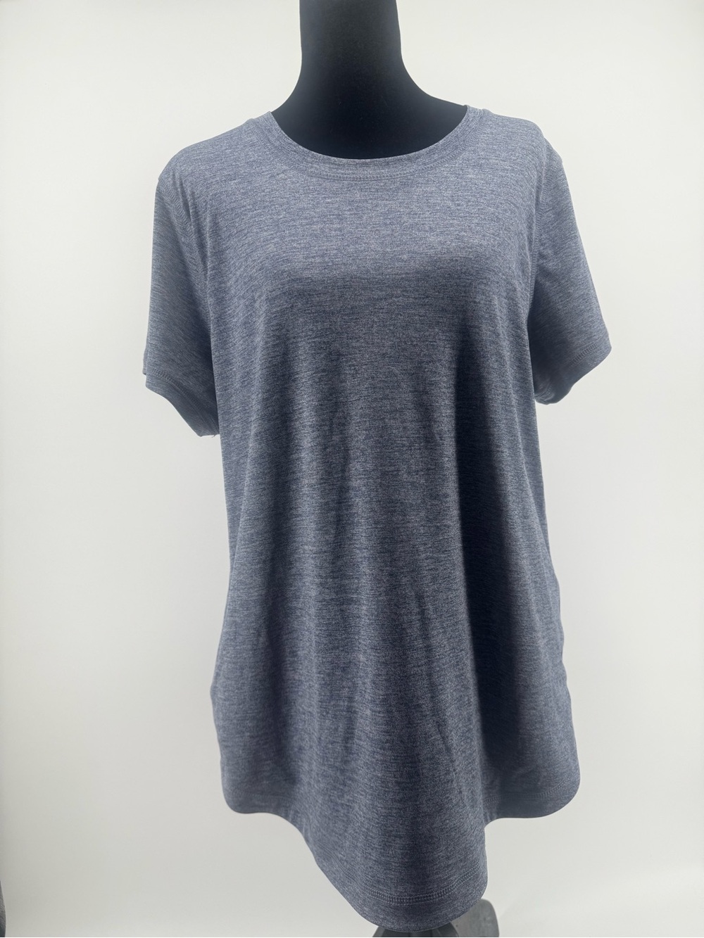 Eddie Bauer Women's Short Sleeve Crew Neck Tee in Heather Slate Blue size XL - Picture 4 of 9
